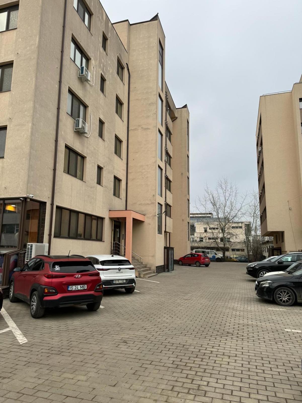 Luxury Young Residence Iasi Exterior foto